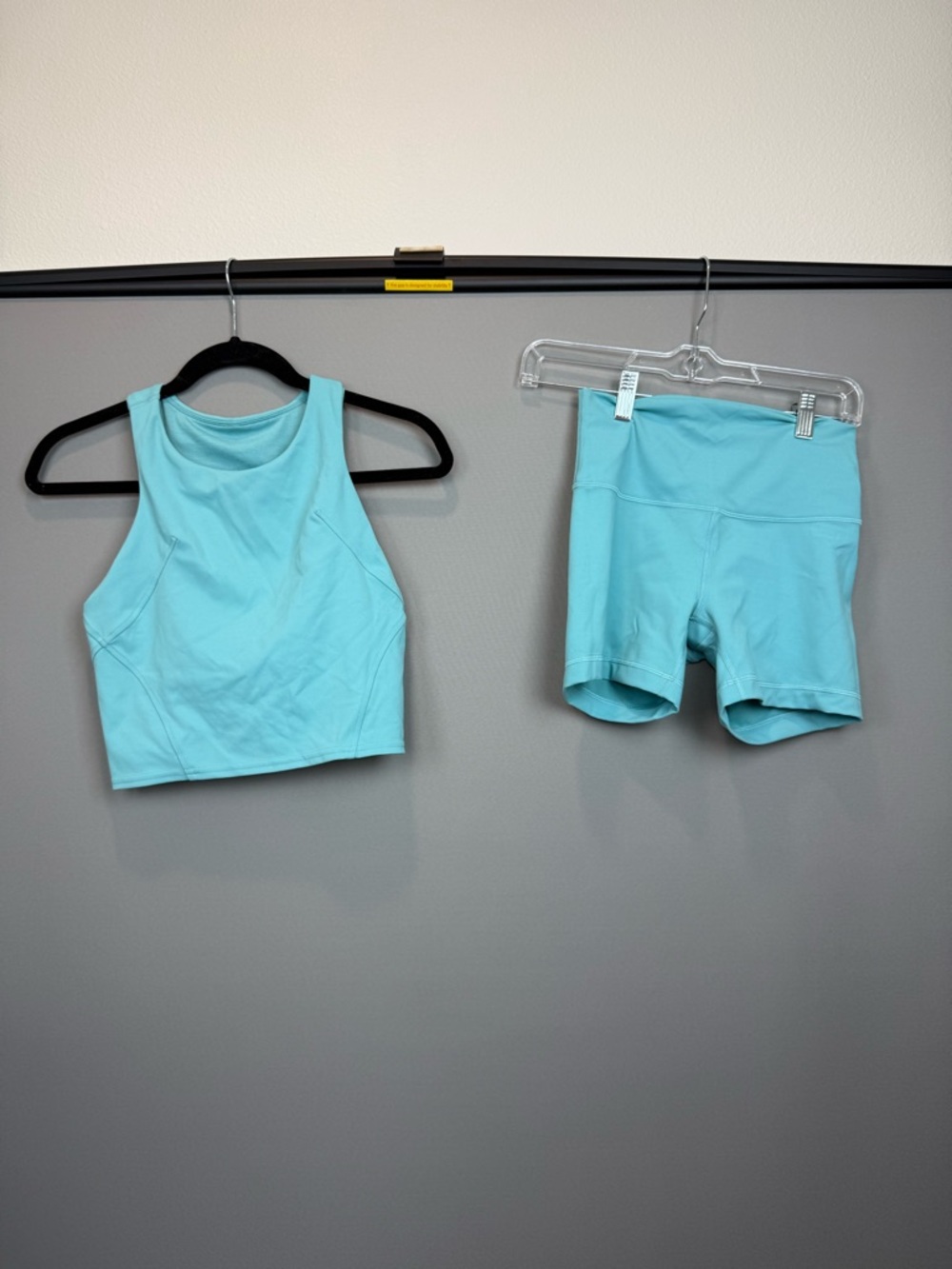lululemon Wunder Train High-Rise Shorts 4” - Picture 5 of 5